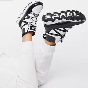 Sorel KINETIC SPORT White/Black Lace Up Snow Waterproof Hiking Boots
